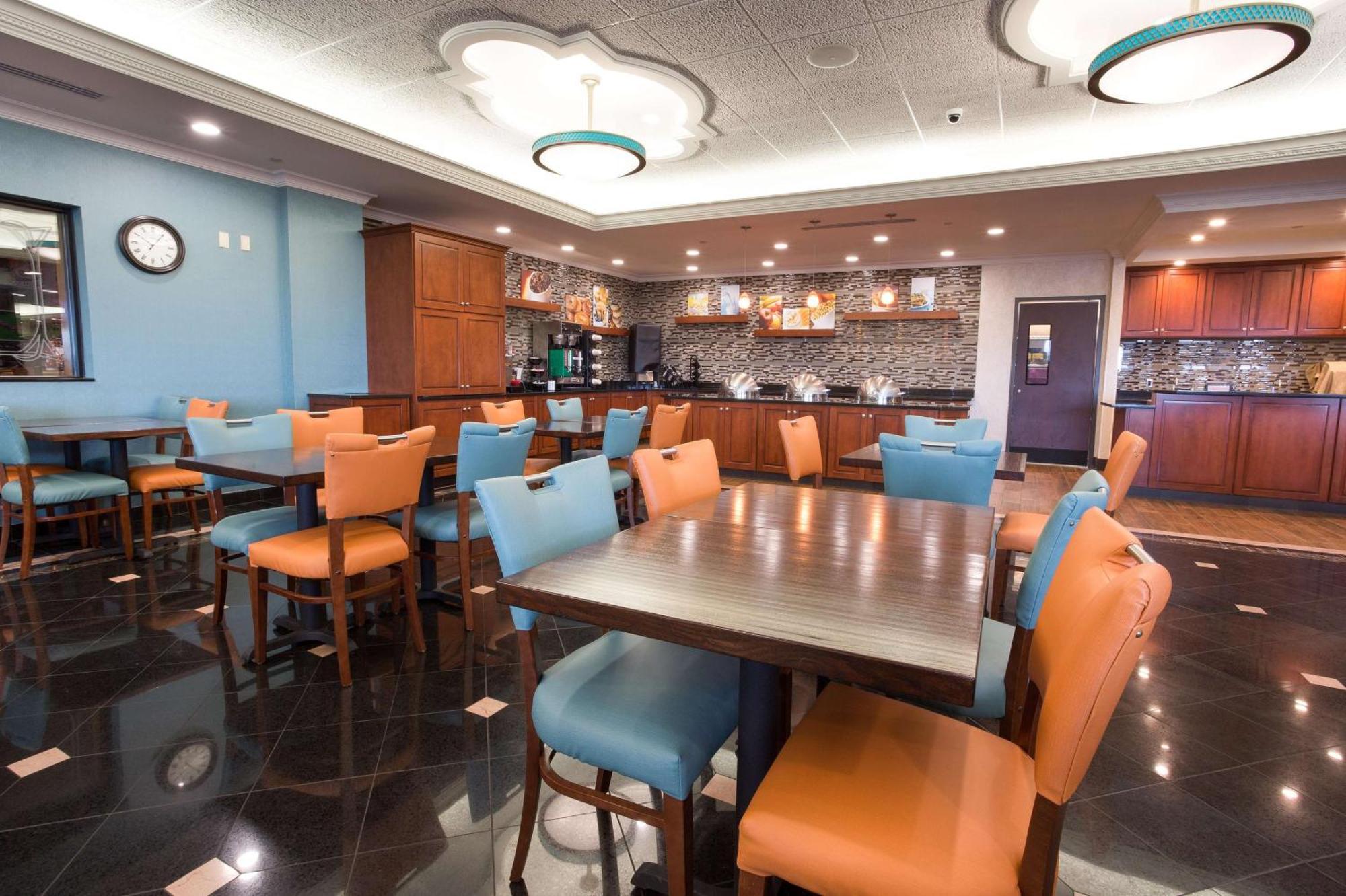Drury Inn & Suites St. Louis Creve Coeur Exterior foto