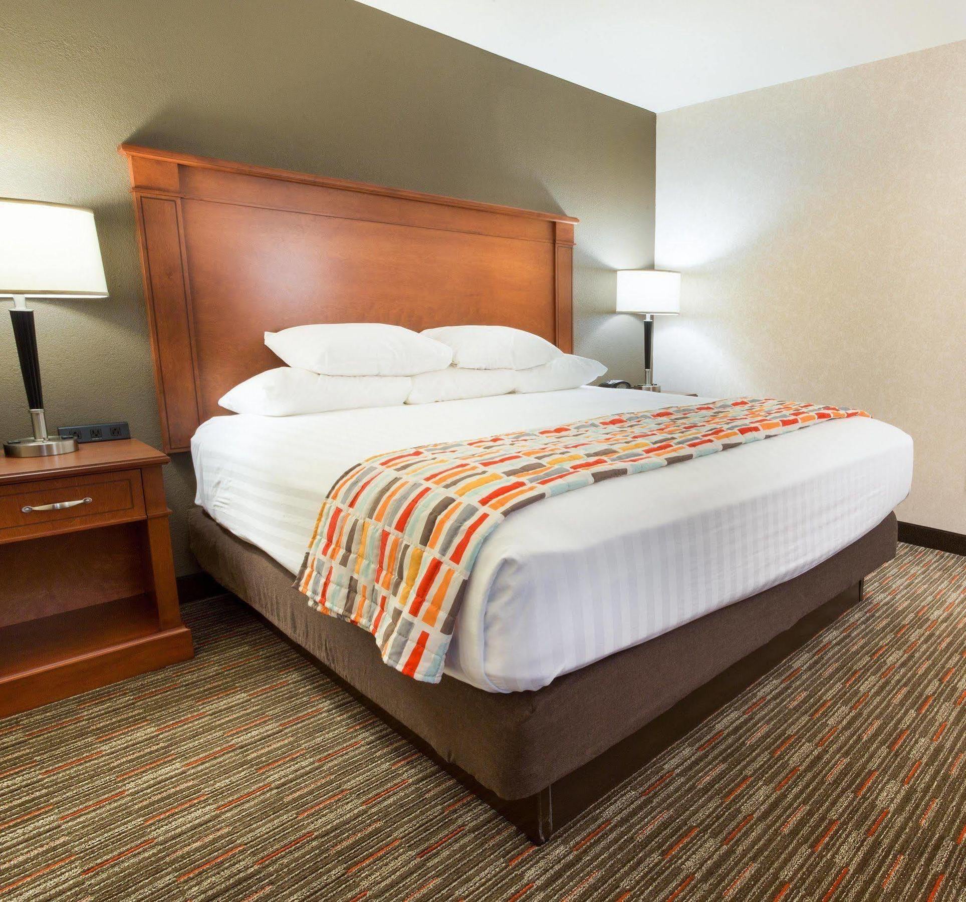 Drury Inn & Suites St. Louis Creve Coeur Exterior foto